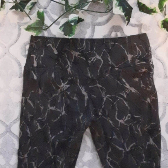 Nike Dri-Fit Capris - Picture 10 of 14